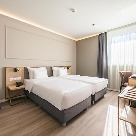 Expo Tower By Mellow Mood Hotels Budapest Luaran gambar