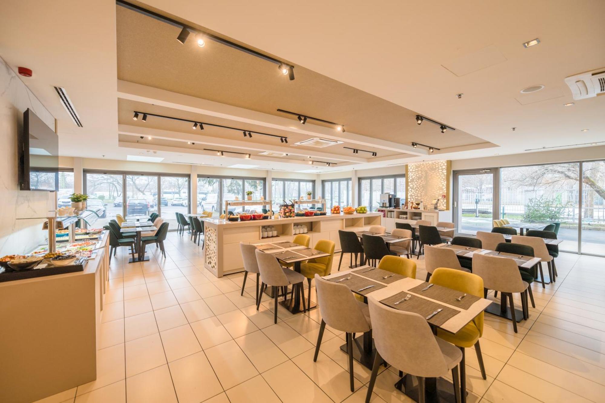 Expo Tower By Mellow Mood Hotels Budapest Luaran gambar