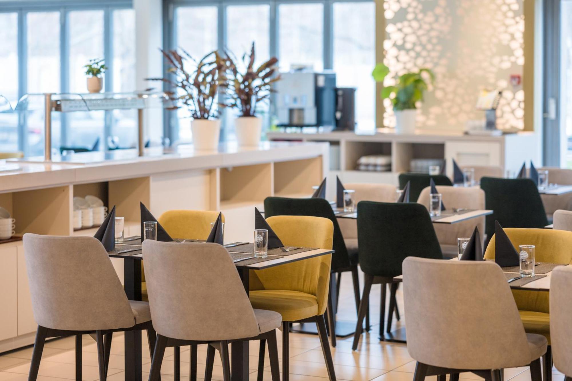 Expo Tower By Mellow Mood Hotels Budapest Luaran gambar