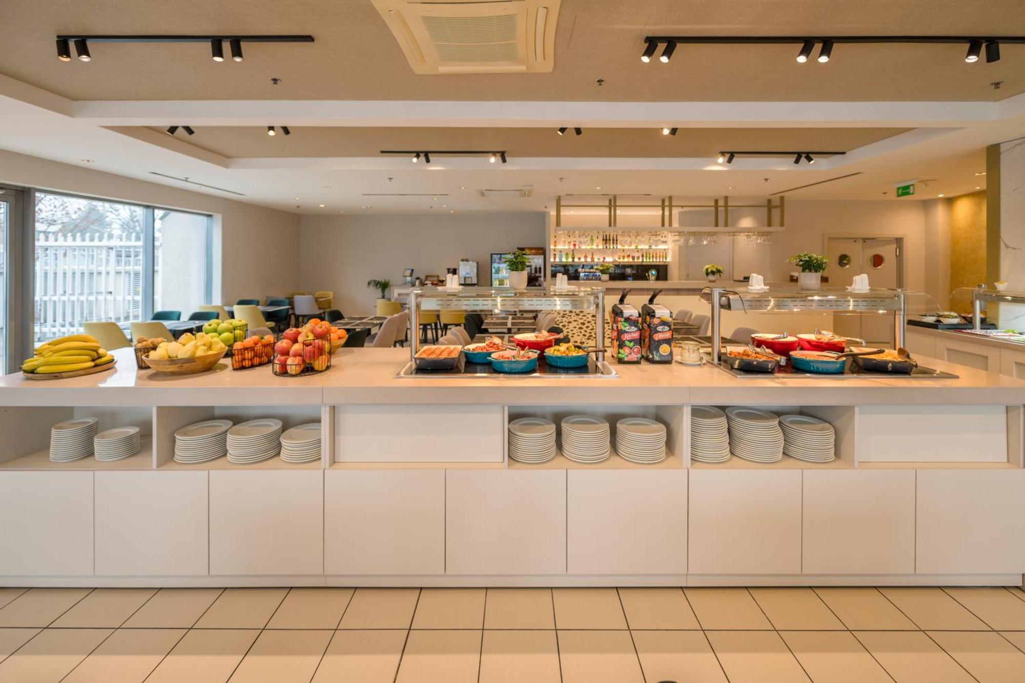 Expo Tower By Mellow Mood Hotels Budapest Luaran gambar