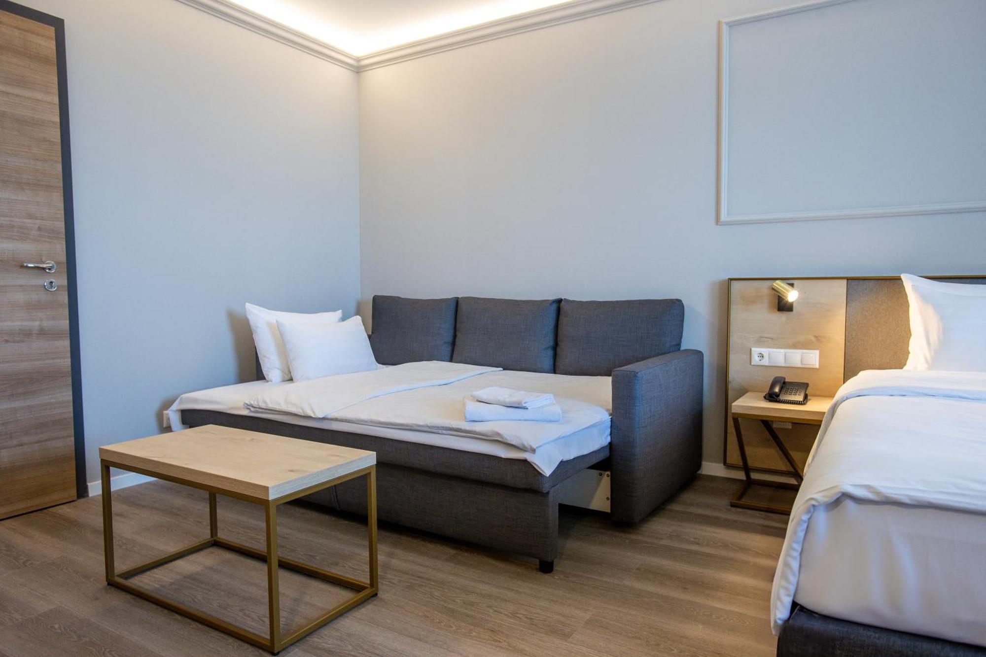 Expo Tower By Mellow Mood Hotels Budapest Luaran gambar